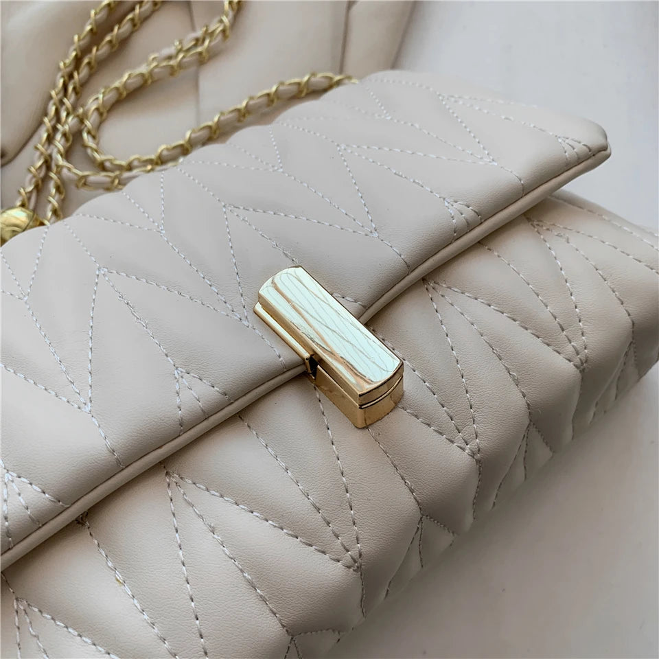 Chic Quilted Chain Crossbody Bag