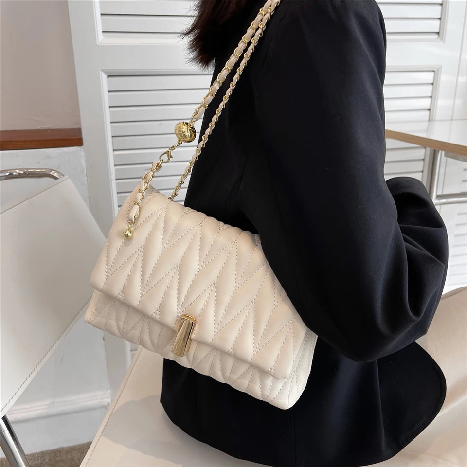 Chic Quilted Chain Crossbody Bag