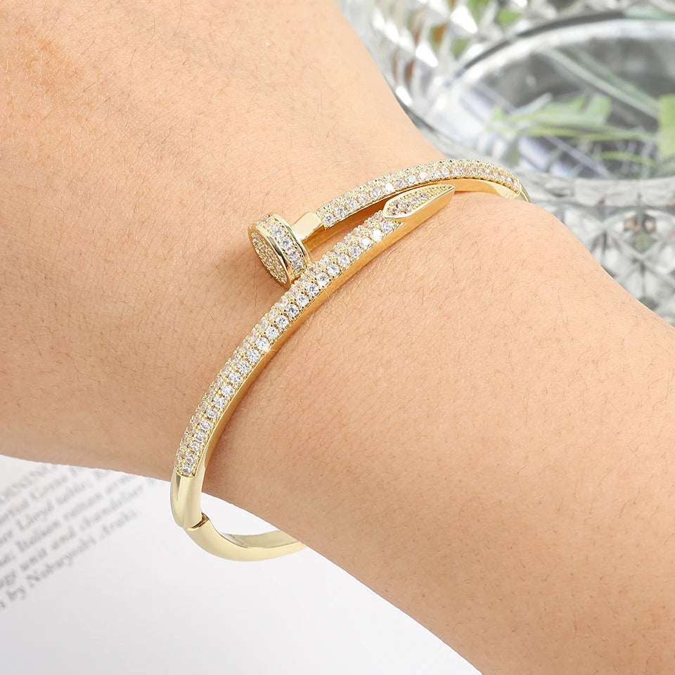 Glamourous Zircon Nail Bracelet