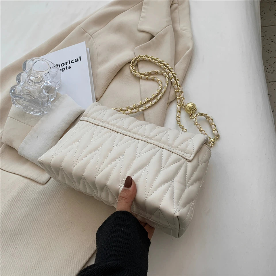 Chic Quilted Chain Crossbody Bag