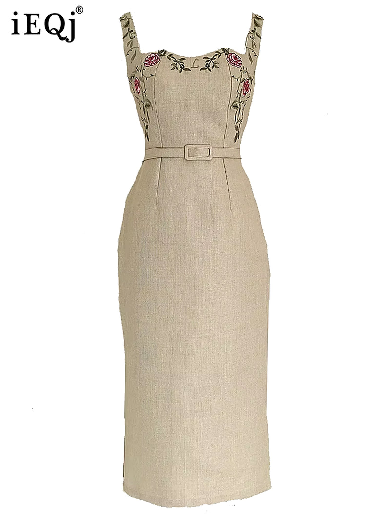 Chic Eclat – French Embroidered Sling Dress